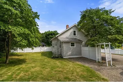 39 Dale Street, Medfield, MA 02052 - Photo 28
