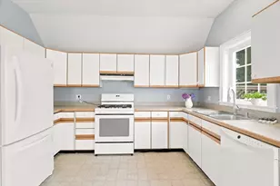 58 Morton St, Andover, MA 01810 - Photo 4