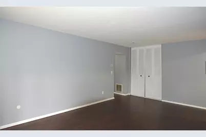 40 Shrewsbury Green Dr #C, Shrewsbury, MA 01545 - Photo 2