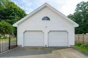37 Hopkins Pl, Longmeadow, MA 01106 - Photo 42