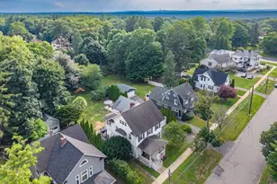 37 Hopkins Pl, Longmeadow, MA 01106 - Photo 4