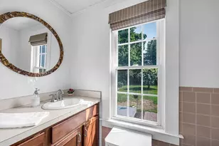 37 Hopkins Pl, Longmeadow, MA 01106 - Photo 22