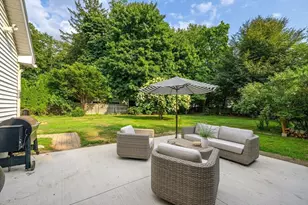 37 Hopkins Pl, Longmeadow, MA 01106 - Photo 38