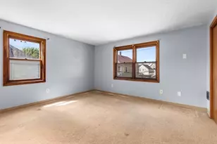 24 Larch St, New Bedford, MA 02740 - Photo 10
