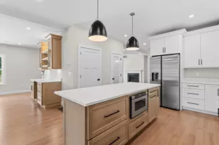 80 Hampstead St, Methuen, MA 01844 - Photo 10