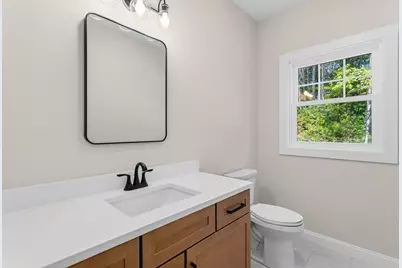 80 Hampstead St, Methuen, MA 01844 - Photo 14