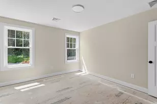 80 Hampstead St, Methuen, MA 01844 - Photo 28