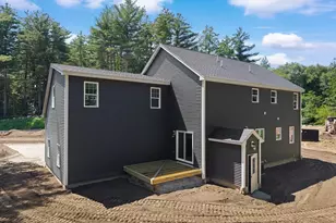 80 Hampstead St, Methuen, MA 01844 - Photo 4