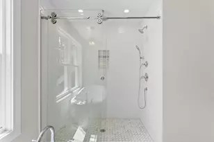 80 Hampstead St, Methuen, MA 01844 - Photo 24