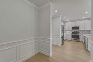 320 Middlesex Ave, Medford, MA 02155 - Photo 6