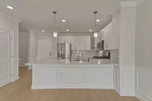 320 Middlesex Ave, Medford, MA 02155 - Photo 1