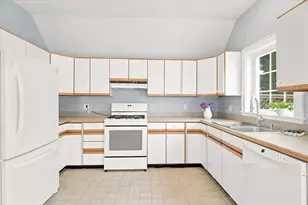 58 Morton St, Andover, MA 01810 - Photo 2