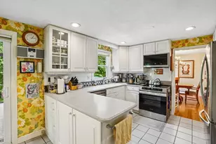 33 Carter Dr, Framingham, MA 01701 - Photo 10