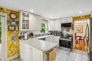 33 Carter Dr, Framingham, MA 01701 - Photo 10