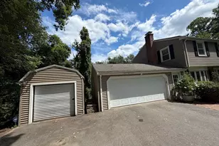 33 Carter Dr, Framingham, MA 01701 - Photo 2