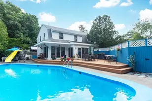 30 Phillips Ave, Stoughton, MA 02072 - Photo 2