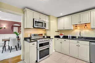 631 Chestnut Hill Ave, Brookline, MA 02445 - Photo 12