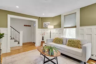 631 Chestnut Hill Ave, Brookline, MA 02445 - Photo 6