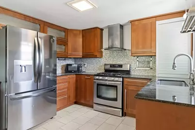 41-43 Brandley Rd #2, Watertown, MA 02472 - Photo 16