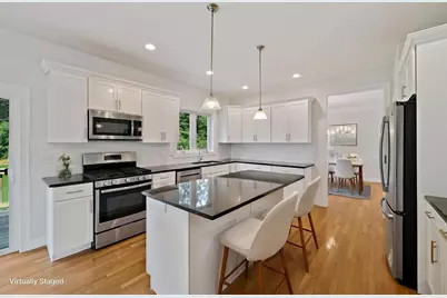 42 Magnolia Way, Bridgewater, MA 02324 - Photo 4