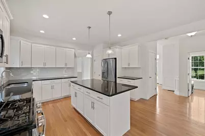 42 Magnolia Way, Bridgewater, MA 02324 - Photo 6