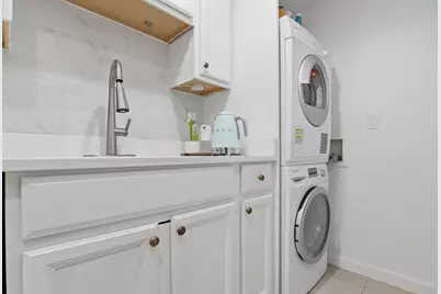 1584 Beacon St #A, Brookline, MA 02446 - Photo 20