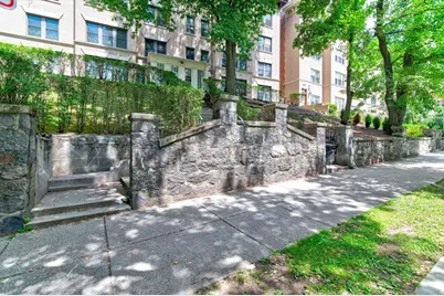 1584 Beacon St #A, Brookline, MA 02446 - Photo 4