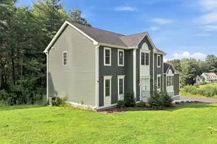 25 Greenbriar Dr, Shrewsbury, MA 01545 - Photo 2
