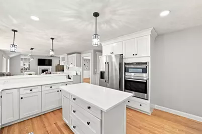 25 Greenbriar Dr, Shrewsbury, MA 01545 - Photo 10