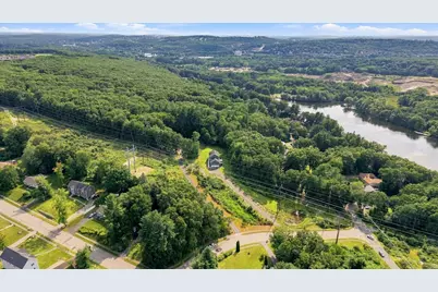 25 Greenbriar Dr, Shrewsbury, MA 01545 - Photo 40