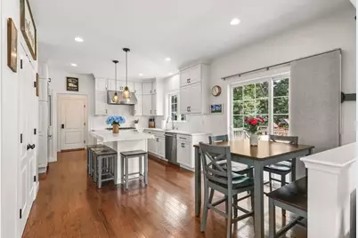 2 Hodgman Way, Plainville, MA 02762 - Photo 8