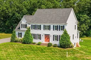 2 Hodgman Wy, Plainville, MA 02762 - Photo 1