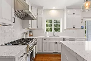 2 Hodgman Wy, Plainville, MA 02762 - Photo 6