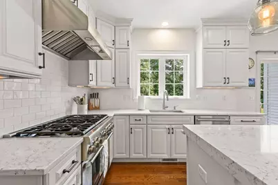 2 Hodgman Way, Plainville, MA 02762 - Photo 6