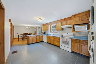 2 Birch St, Oxford, MA 01540 - Photo 10