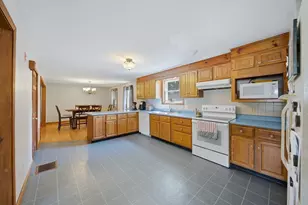 2 Birch St, Oxford, MA 01540 - Photo 10