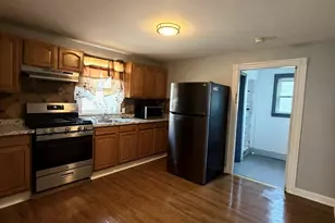 28 Minot St, Lynn, MA 01905 - Photo 12