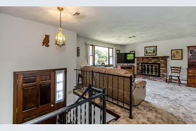 21 Evergreen Drive, Swansea, MA 02777 - Photo 4