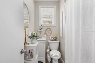 95 Flint St, Fall River, MA 02723 - Photo 16