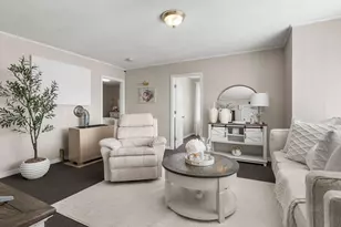 95 Flint St, Fall River, MA 02723 - Photo 2