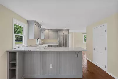 95 Franklin St, Wrentham, MA 02093 - Photo 8