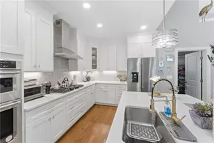 685C Curtis Corner, South Kingstown, RI 02879 - Photo 8