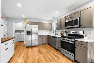 84 Burrill Ave, Lynn, MA 01902 - Photo 14