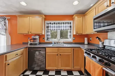 28 Groveland Commons Way #28, Groveland, MA 01834 - Photo 8