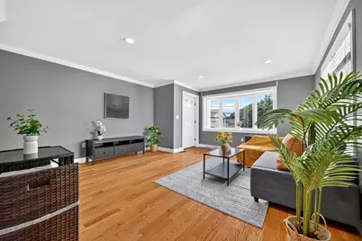 89 Overland Rd #2, Waltham, MA 02451 - Photo 4
