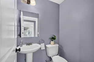 89 Overland Rd, Waltham, MA 02451 - Photo 10
