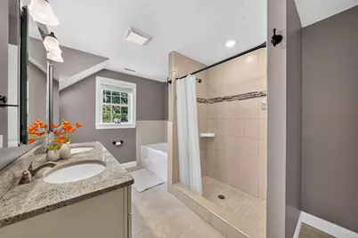 89 Overland Rd #2, Waltham, MA 02451 - Photo 20