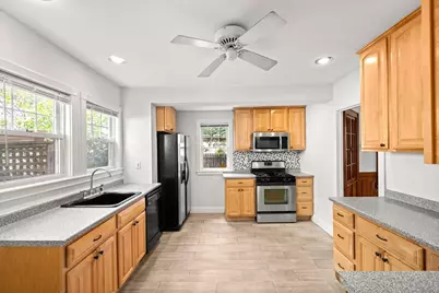 12 Oakridge Street, Boston, MA 02124 - Photo 2