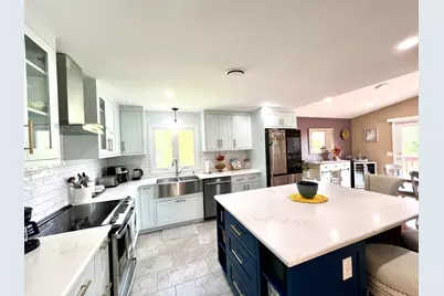 27 Hill St, Leominster, MA 01453 - Photo 18
