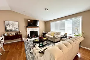 27 Hill St, Leominster, MA 01453 - Photo 12